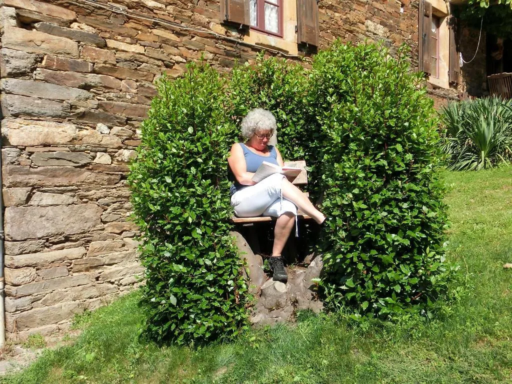 Hotel Domaine La Libaudie La Bastide-Solages 0*,